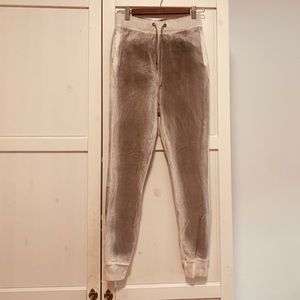 Comfy ombré gray drawstring joggers